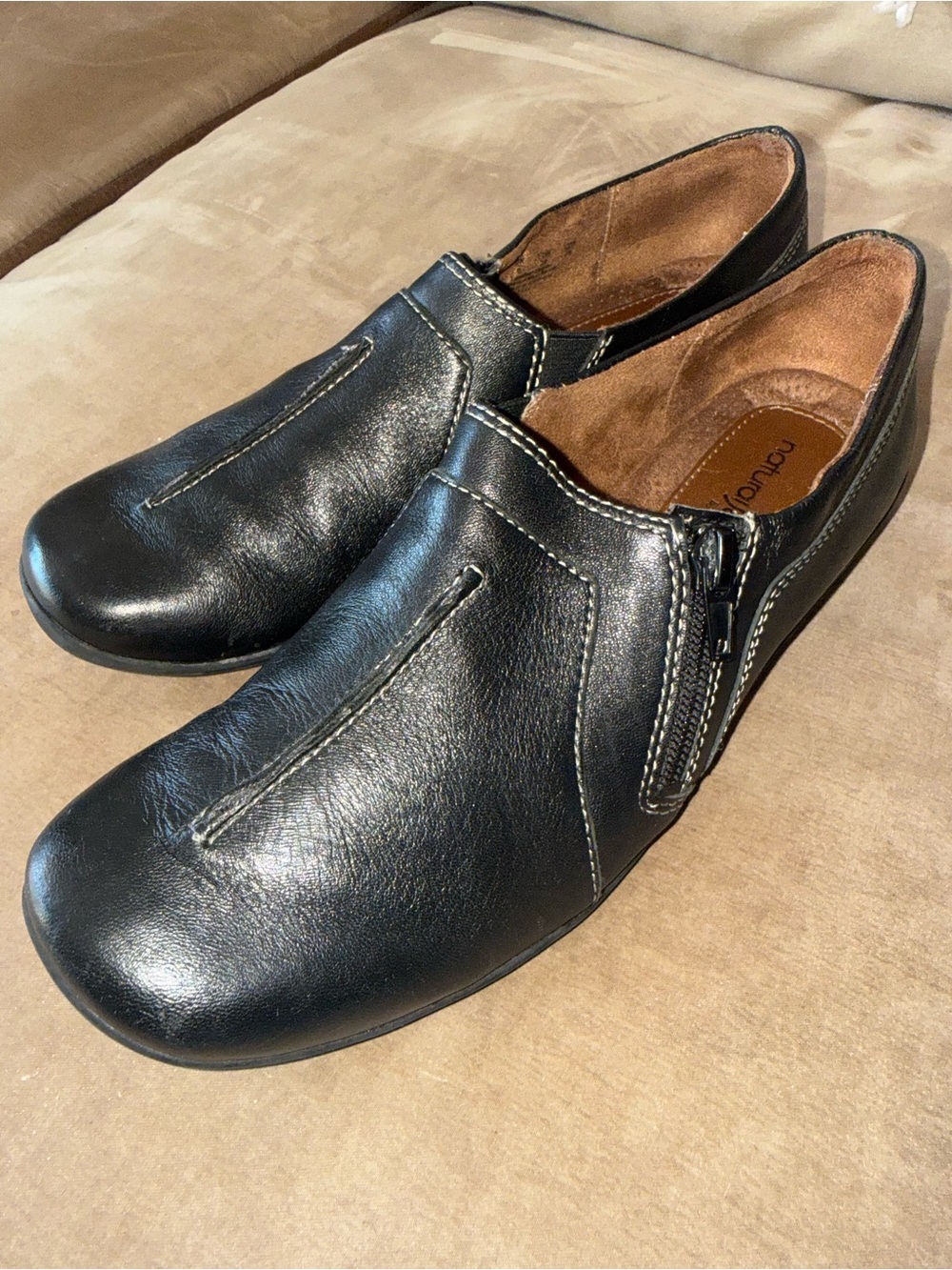 Naturalizer Black Leather Slip-On Loafers with Side Zip